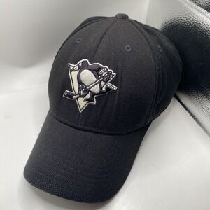 Pittsburgh Penguins Hat Reebok Flex Fit Fitted Small Medium Black Cleaned